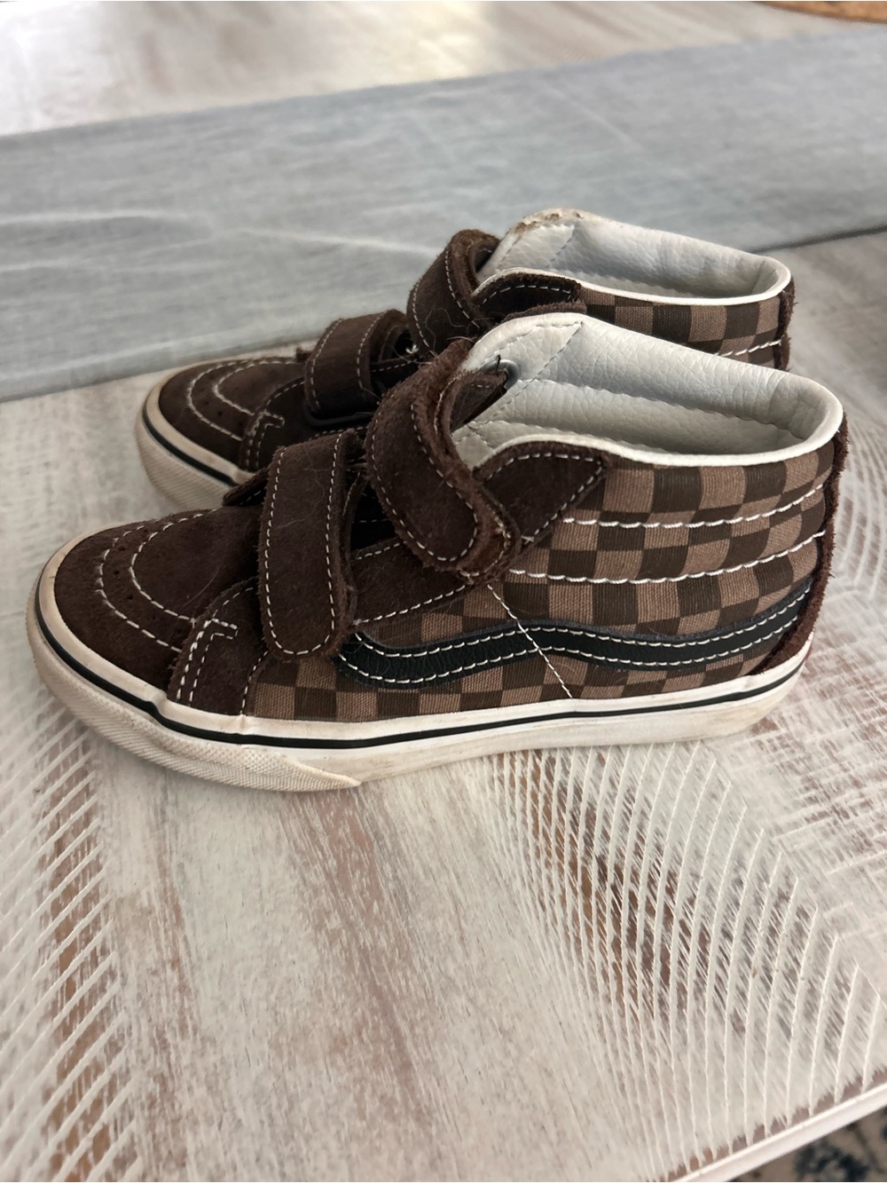 Vans Kids Brown Checkerboard High-Top Velcro Sneakers